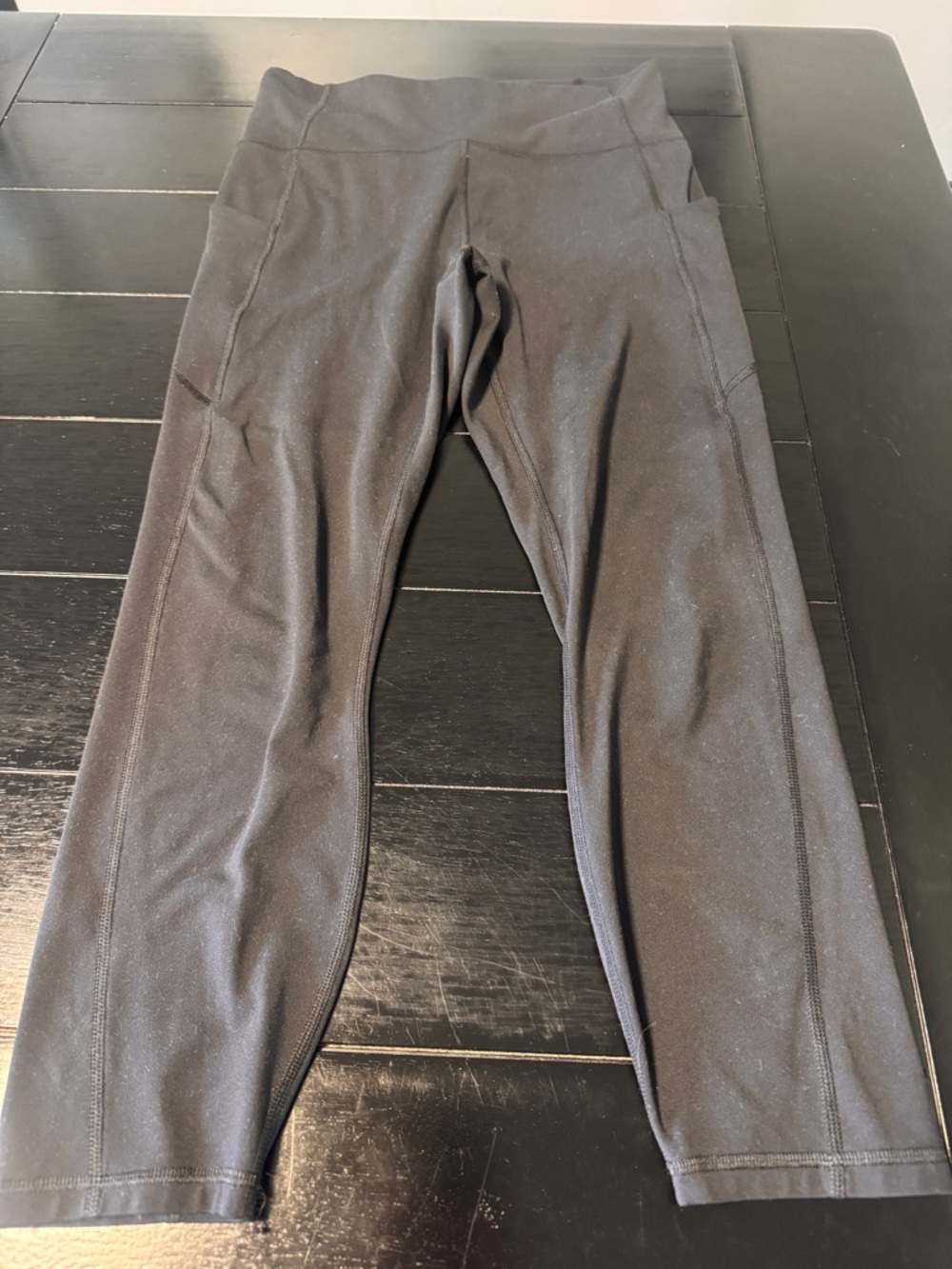 Fabletics Oasis PureLuxe High-Waisted
Legging 7/8 in black size large